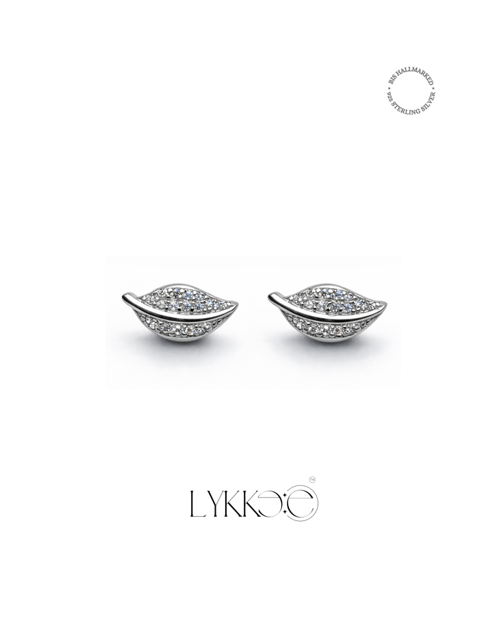 Luméra Kiss Studs