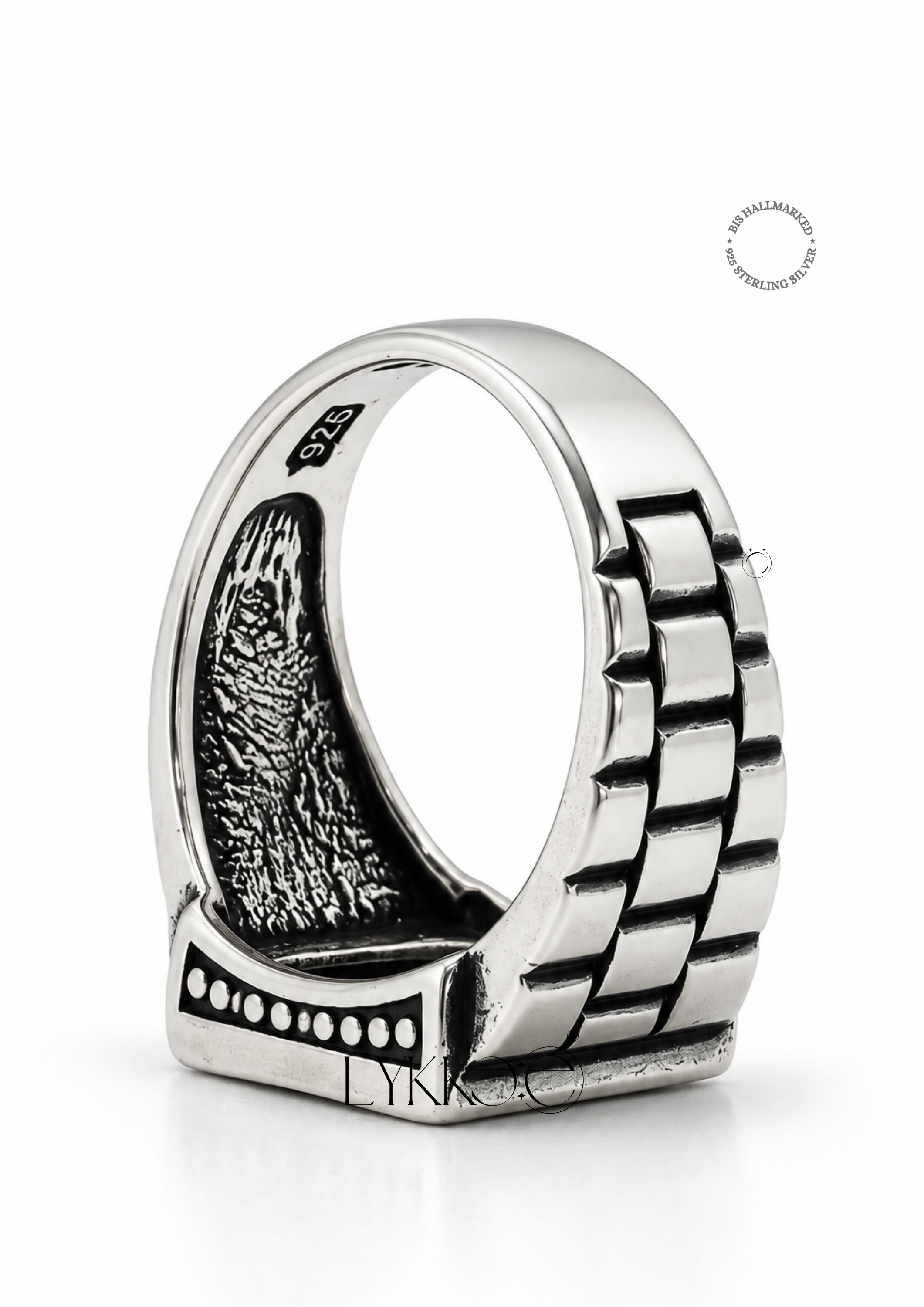 Marble Crest Signet Ring