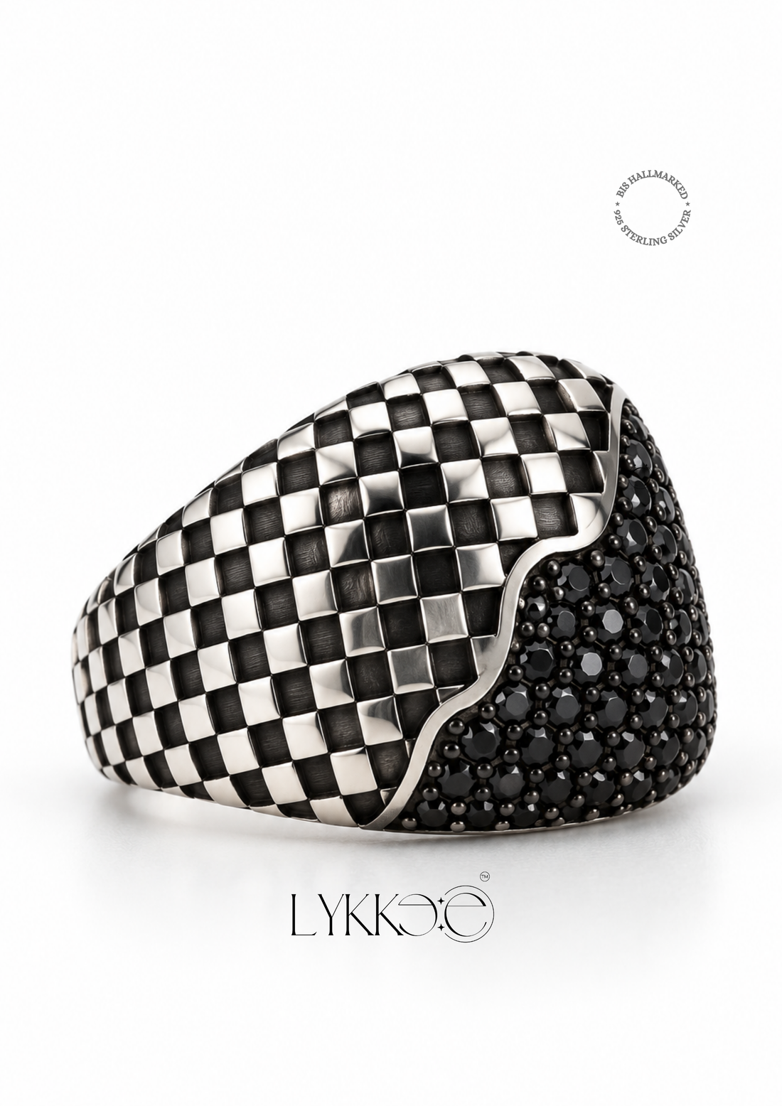 Majestic Check Ring