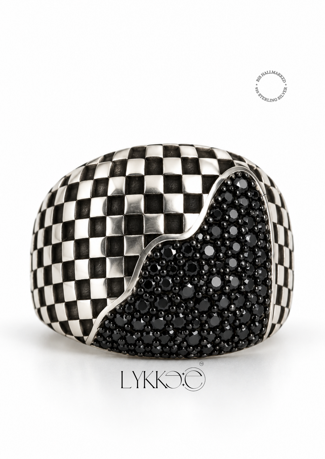 Majestic Check Ring